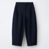 Pantalon fille en coton bio noir uni, taille enfant, coupe droite simple et confortable