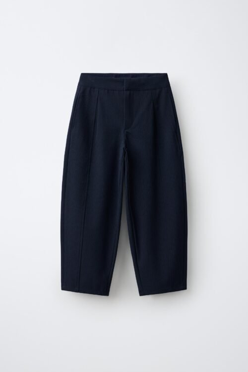 Pantalon fille en coton bio noir uni, taille enfant, coupe droite simple et confortable