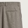 Pantalon en lin gris pour homme détail de poche passepoilée et ceinture à passants