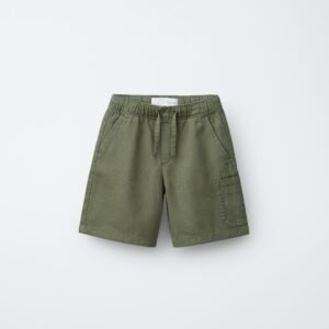 Short chino garçon kaki en coton bio avec poches cargo, taille enfant, vue face