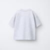 T-shirt garçon coton bio gris clair, dos visible, manches courtes, style basique et neutre