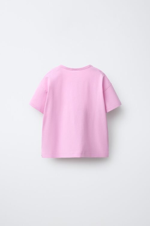 T-shirt fille en coton bio rose pâle vu de dos, manches courtes, modèle basique