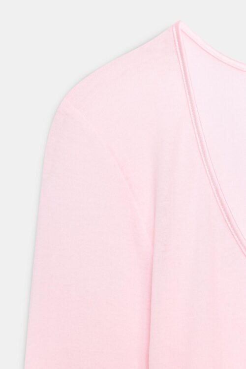 T-shirt Laine Mérino rose poudré col V détail épaule pour femme, tissu fin et doux, coupe ajustée