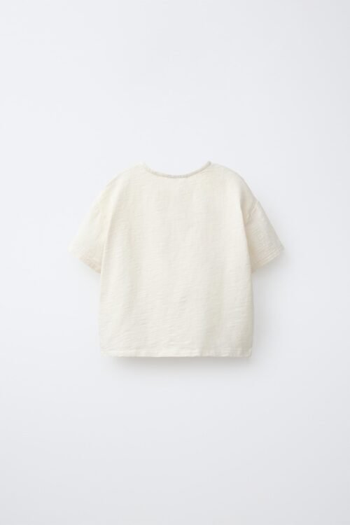 T-shirt garçon en lin écru clair, dos simple à manches courtes, produit enfant écologique
